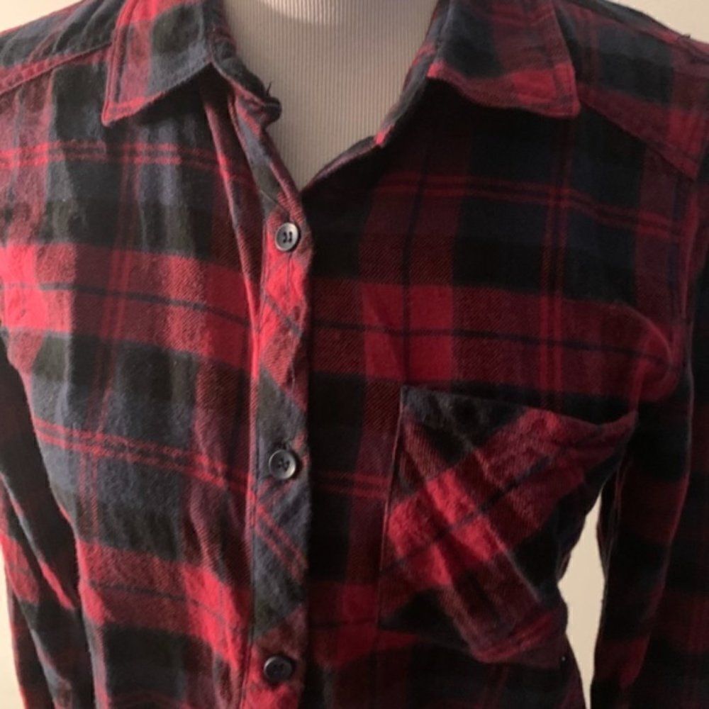 Ci Sono Plaid Collection Women’s Top size M